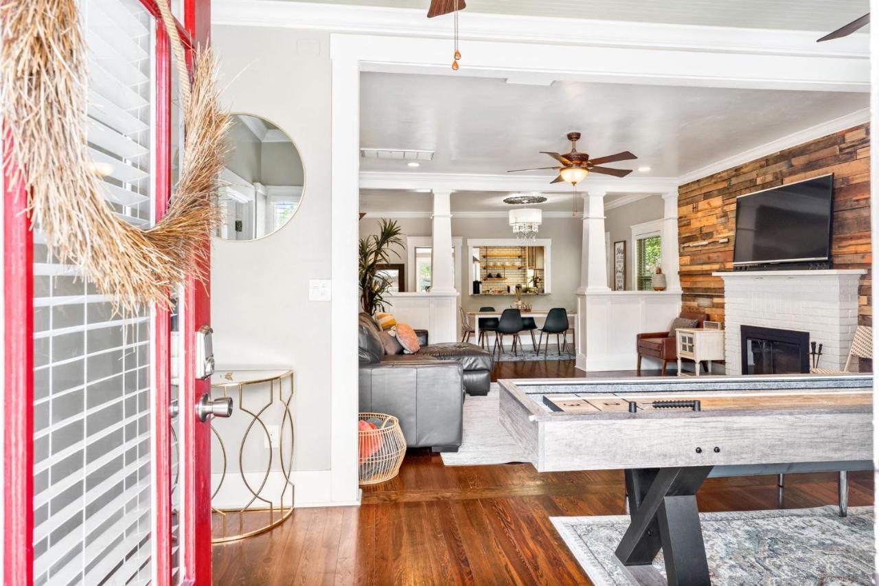Four Different Options At One Great Location-- 1 - Spacious 3 Bed 2 Bath House Or 2- 2Nd Floor 2 Bed 1 Bath Guesthouse Or 3- 1St Floor Studio Or 3- A Tiny Home Rv 탬파 외부 사진